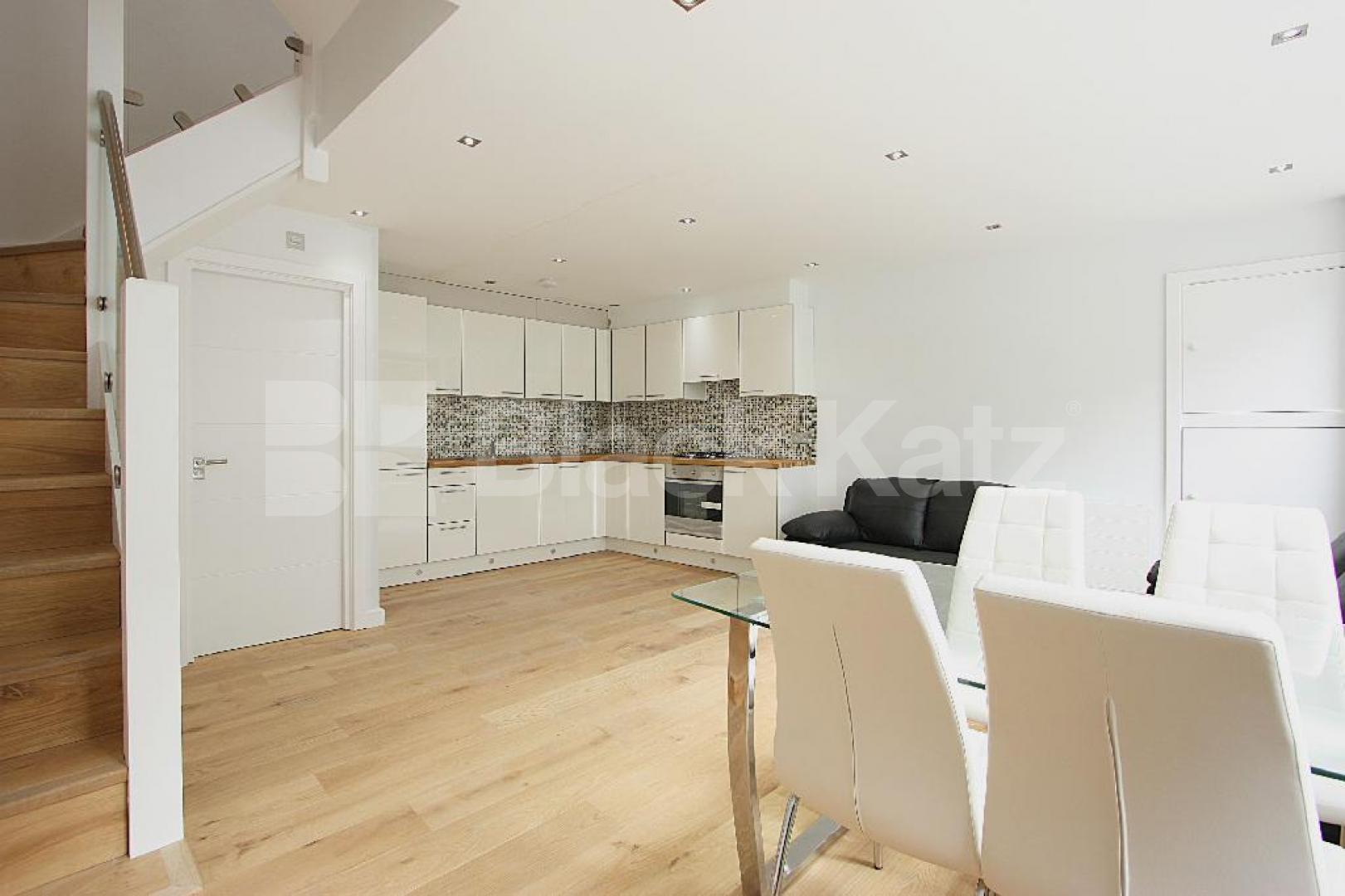 			New Instruction, 3 Bedroom, 1 bath, 1 reception House			 Weymouth Terrace, SHOREDITCH/BETHNAL GREEN